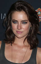 Jessica Stroup som 