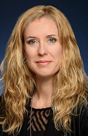 Julie Lemieux as 
