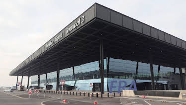 21:00: Mittendrin - Flughafen Frankfurt | HR Fernsehen | 4/22 2026