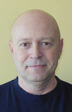 Andrew Krivanek as Delivery Man