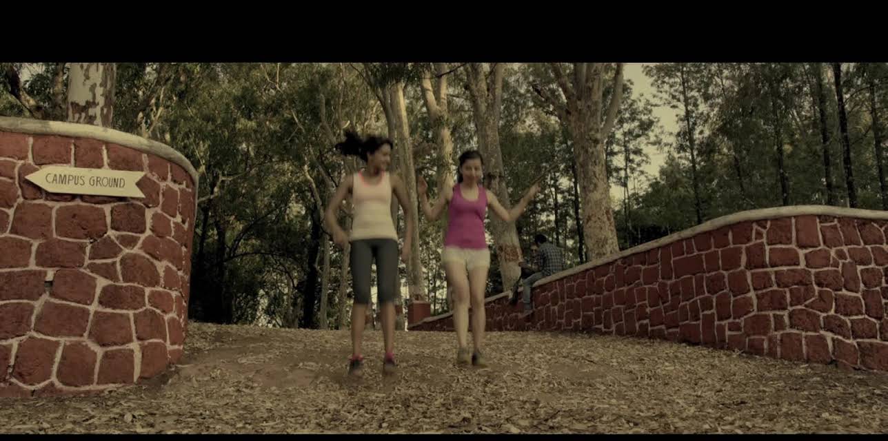 Mona Darling (2017)
