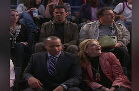 The Exes Season 1: When Holly Broke Kevin