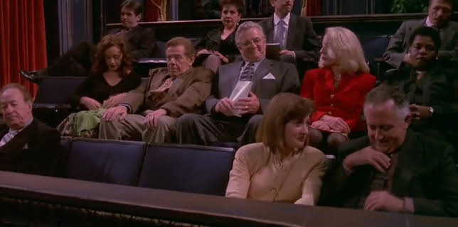 08:15: Kung av Queens (S2 E20) (S2) | TV6 | 11/8 2025