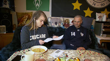 18:05: Hartz Rot Gold (S3 E77) (S3) | RTL 2 | 12/10 2025