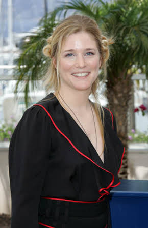 Natacha Régnier as 