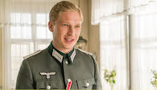 Seaside Hotel (S08/E02)