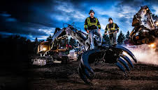 Mud Mountain Haulers (S2 E1)