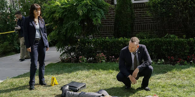 1:00 PM: Blue Bloods (S8 E4) (S8) | 5 USA | 12/11 2025