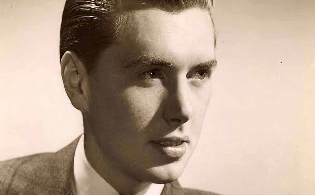 Robert Hutton