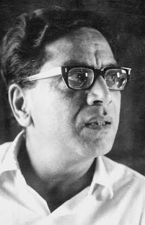 Shreeram Lagoo as 