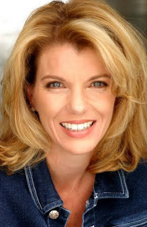 Lauren Leah Mitchell as 