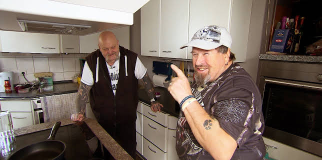 17:05: Hartz Rot Gold (S3 E80) (S3) | RTL 2 | 12/15 2025