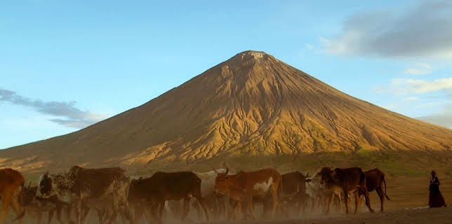 05:25: Leben mit Vulkanen | Arte | 3/4 2026