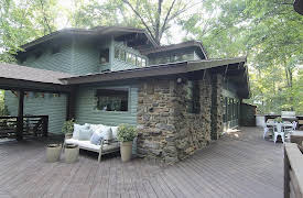 Fixer to Fabulous, Season 1: Outdated to Modern