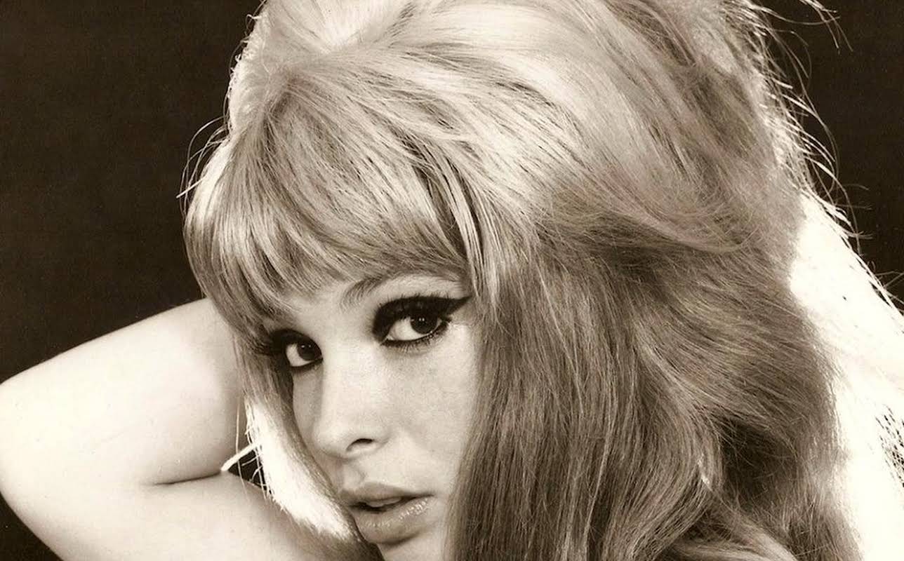 Thelma Tixou