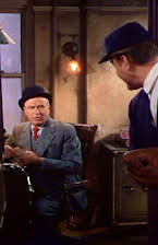 Harry Shannon como Kane's Father