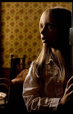 Mélusine Mayance as 