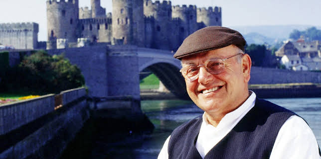 4:00 PM: Fred Dibnah's Magnificent Monuments (S1 E1) (S1) | Yesterday | 11/8 2025