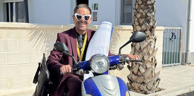 8:00 AM: Bargain-Loving Brits in the Sun (S14 E3) (S14) | 5 Star | 12/2 2025