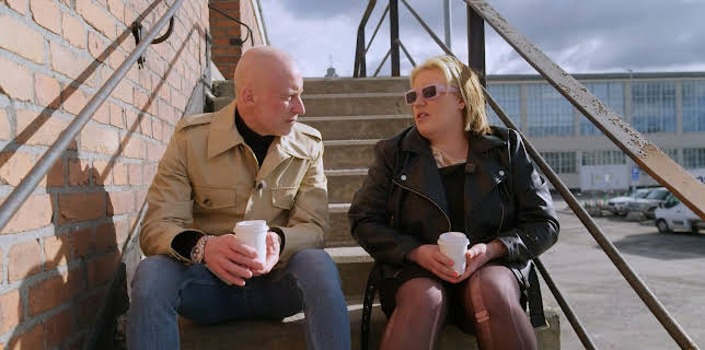 20:00: Lyxfällan (S37 E6) (S37) | TV3 | 2/24 2026