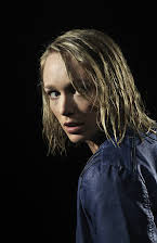 Sophie van Winden as 