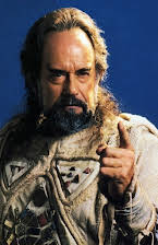 Laurence Luckinbill como 