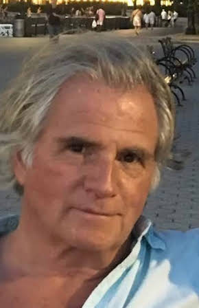 Nick Hardin as Hostage Negotiator