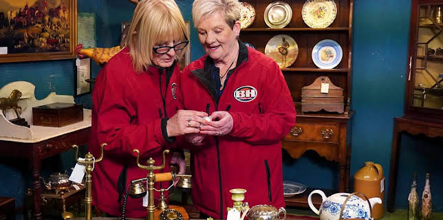 12:15 PM: Bargain Hunt (S72) | BBC One East Midlands | 11/28 2025