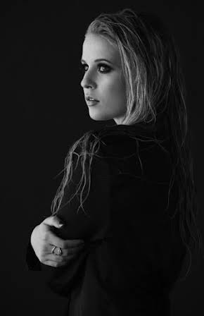 Caroline Sunshine as 