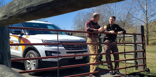 14:00: Stranger Among Us (S1 E1) (S1) | Investigation Discovery | 11/14 2025