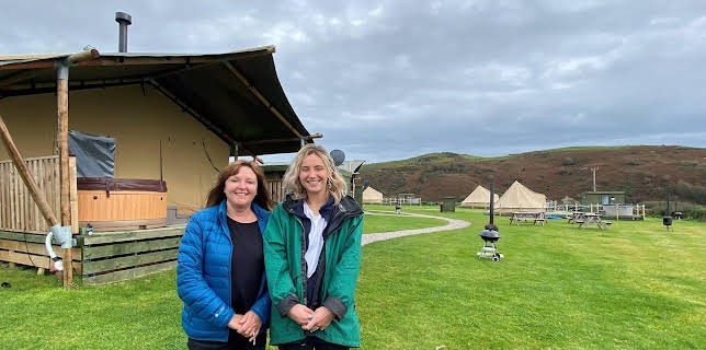 6:15 PM: Four in a Bed | More 4 | 11/16 2025