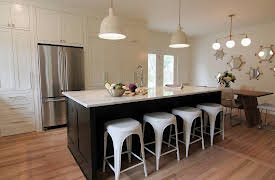 Fixer to Fabulous, Season 1: From Craftsman to Creole