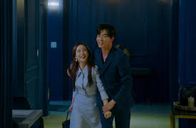 Her Private Life Season 1: Episode 13