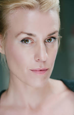 Emmeli Stjärnfeldt as 