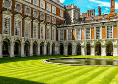 Secrets of The Royal Palaces