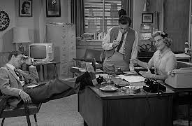 The Dick Van Dyke Show: Season 1: The Meershatz Pipe