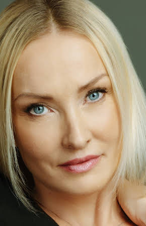 Tanja Ribič as 