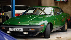 Bangers & Cash (S11 E10)