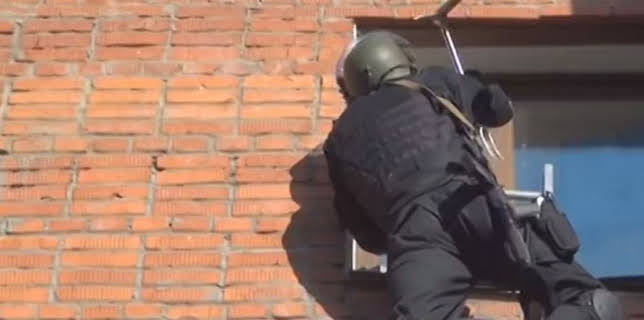 2:00 AM: Frontline Police 24/7 (S1 E4) (S1) | Paramount | 11/12 2025