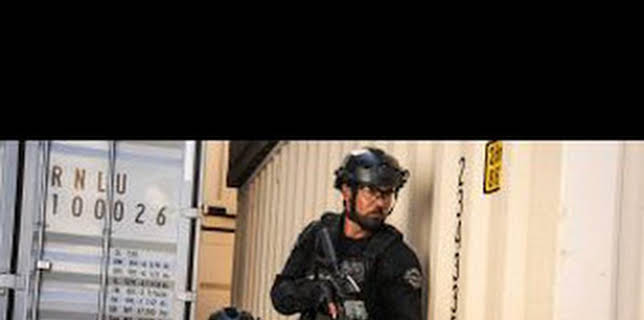 04:02: S.W.A.T.: Los hombres de Harrelson (T5): Ep.10 Tres armas | AXN | 3/6 2026