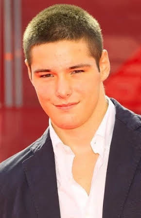 Filippo Scicchitano as 