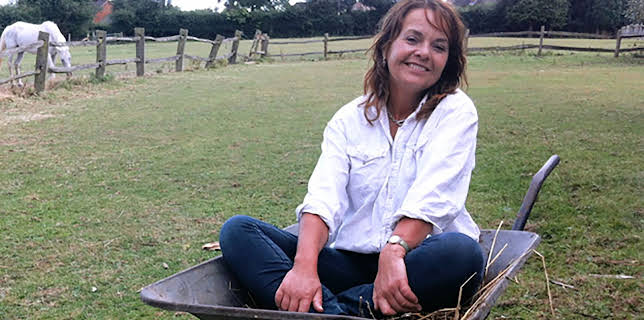 3:25 AM: Four in a Bed | Channel 4 | 12/6 2025