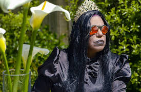 In My Own World: 1. Tequila Mockingbird, Time Traveler