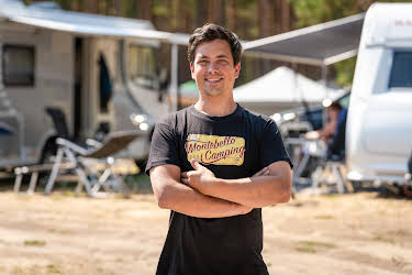 18:30: Ja vi elsker camping (S5 E5) (S5) | FEM | 4/16 2026