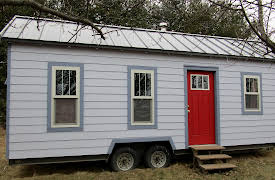 House Hunters: Volume 7, Season 162: Free Spirit Goes Tiny After College