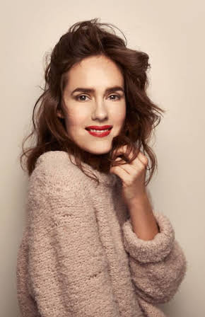 Jessica Grabowsky as 