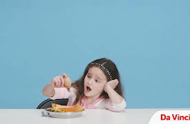 Kids Try: Kids Try School Lunch From Around the World