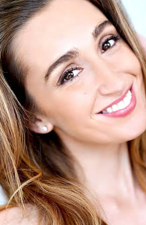 Ashley Green Elizabeth as 