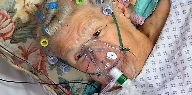 9:00 PM: 24 Hours in A&E | More 4 | 12/27 2025