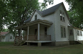 Murder Comes to Town: Episode 4